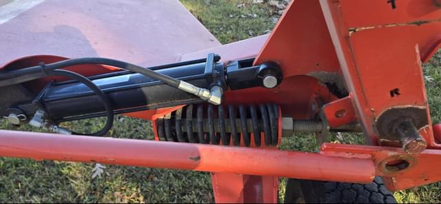 Image of Kuhn SR110 equipment image 4