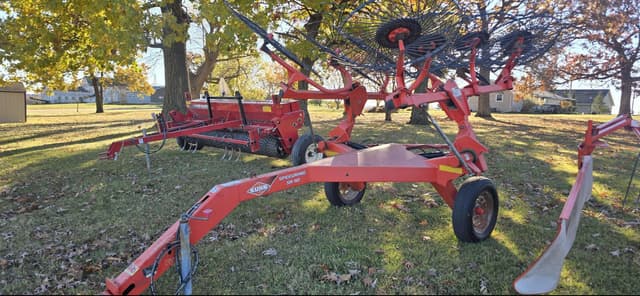 Image of Kuhn SR110 equipment image 1