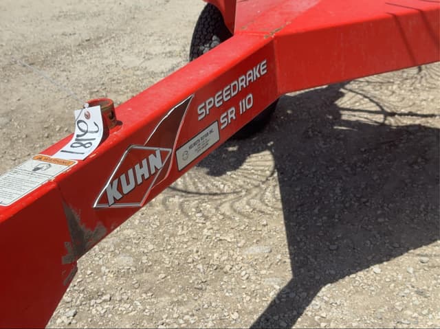 Image of Kuhn SR110 equipment image 2