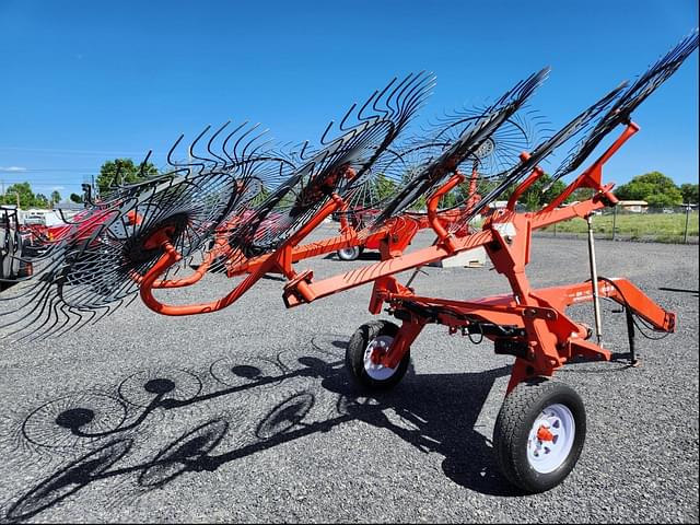 Image of Kuhn SR110 equipment image 2