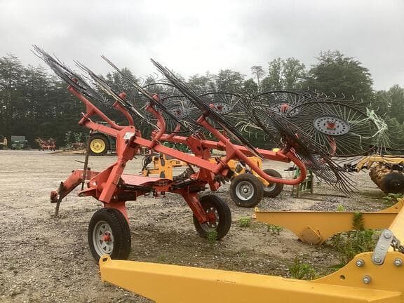Image of Kuhn SR110 equipment image 4