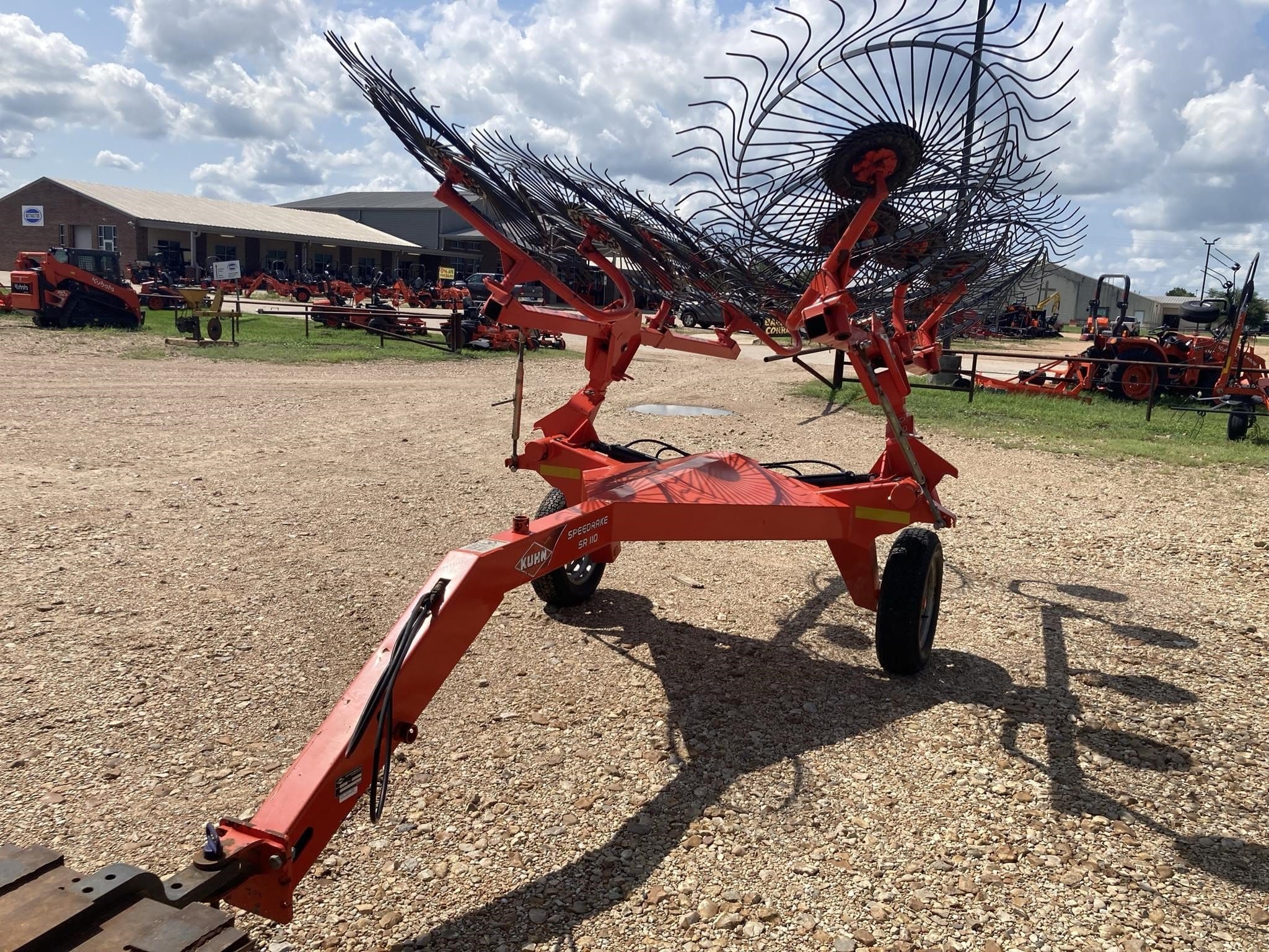 Kuhn SR110 Equipment Image0