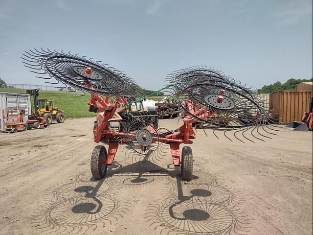 Image of Kuhn SR110 equipment image 2