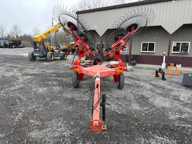 Image of Kuhn SR110 equipment image 2