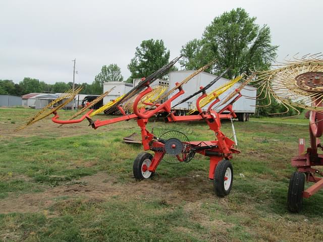 Image of Kuhn SR110 equipment image 2