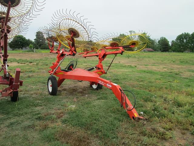 Image of Kuhn SR110 equipment image 1