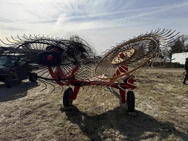 Image of Kuhn SR112 equipment image 1