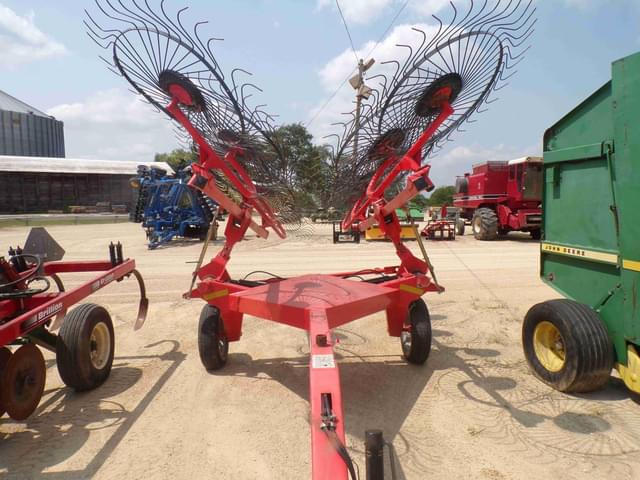 Image of Kuhn SR112 equipment image 2