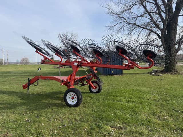 Image of Kuhn SR112 equipment image 2