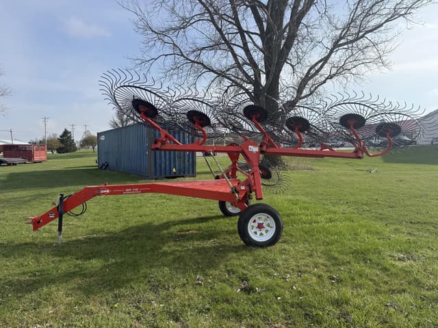 Image of Kuhn SR112 equipment image 1