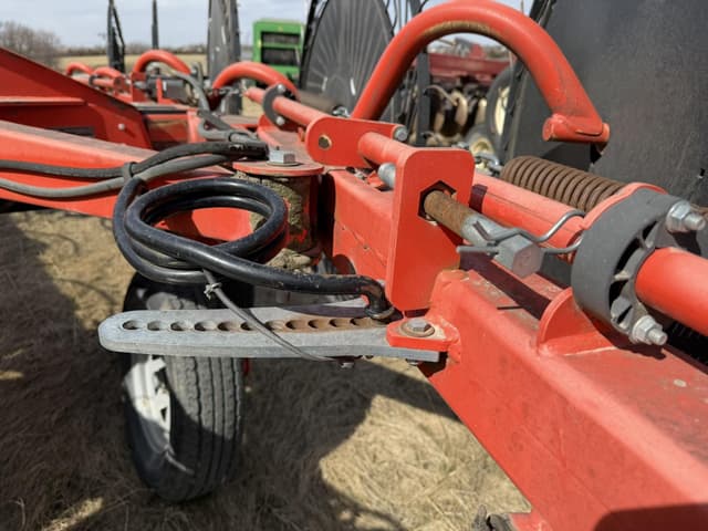 Image of Kuhn SR300 equipment image 4