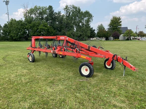 Image of Kuhn SR600 equipment image 3