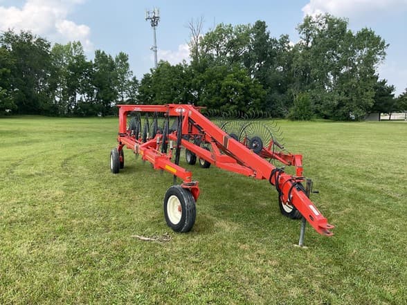 Image of Kuhn SR600 equipment image 2