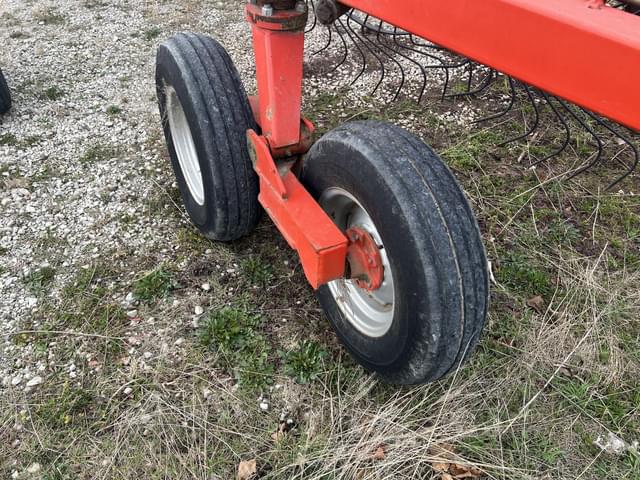Image of Kuhn SR614 GII equipment image 3