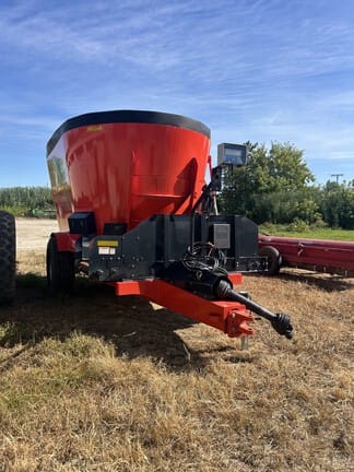 2018 Kuhn Knight VT 144 Equipment Image0