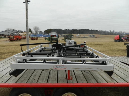 Kuhns KN615 Equipment Image0