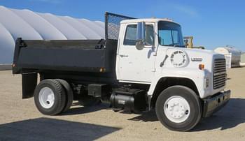 1988 Ford F7000 Equipment Image0