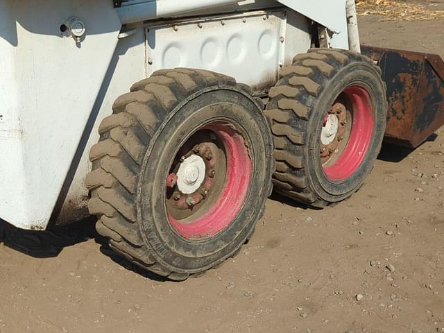 Image of Bobcat 730  equipment image 4