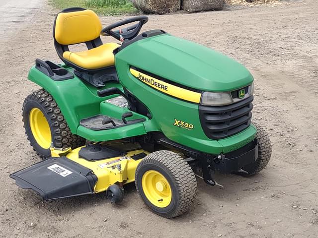 Image of John Deere X530 equipment image 1