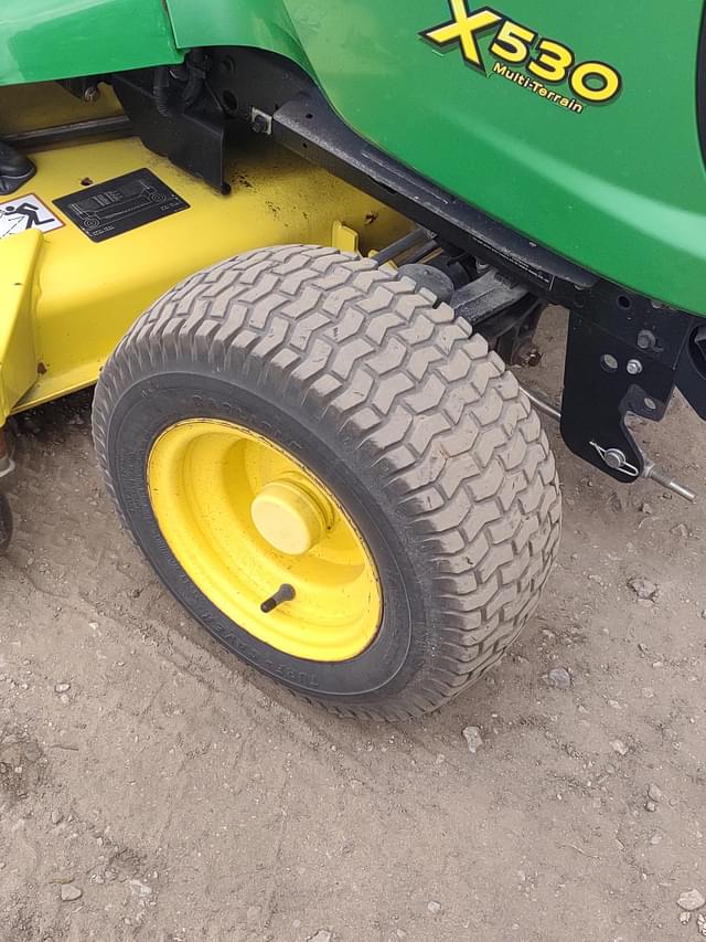 Image of John Deere X530 equipment image 3