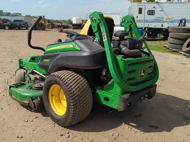 Image of John Deere Z930M equipment image 2