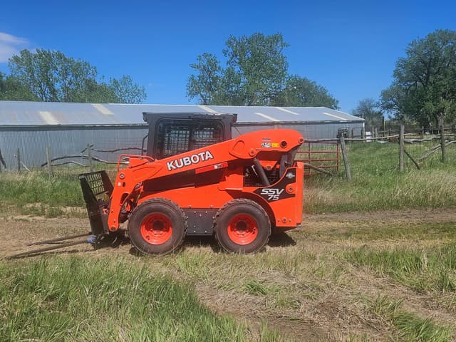 Image of Kubota SSV75 equipment image 2