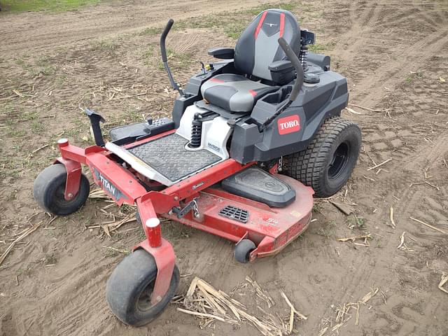 Image of Toro Titan equipment image 1