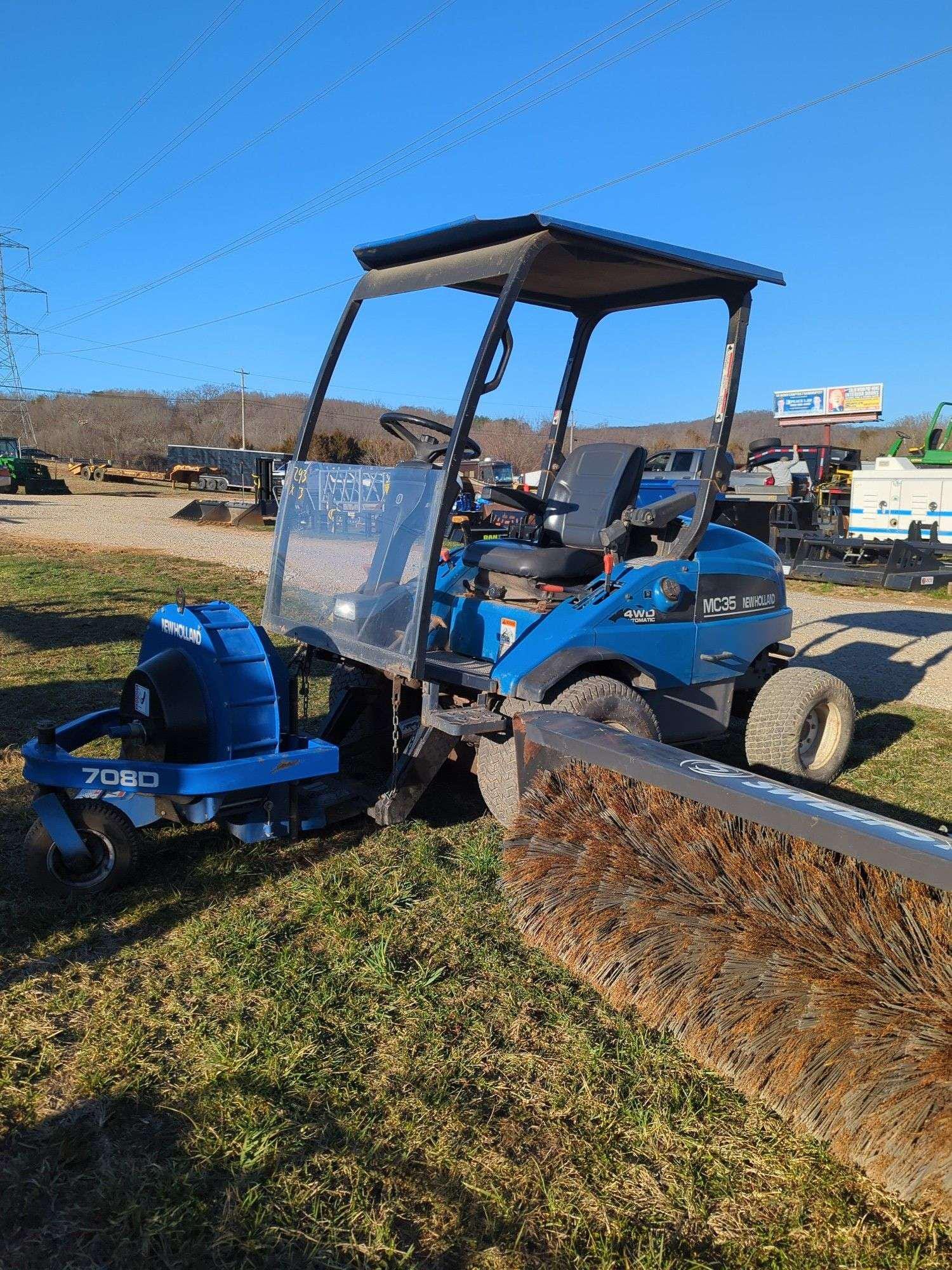 SOLD - New Holland MC35 Lot No. 3893412 Other Equipment with 1,041