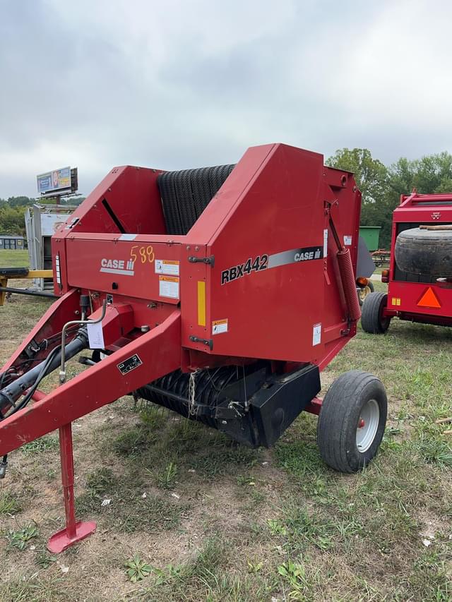 Image of Case IH RBX442 equipment image 3