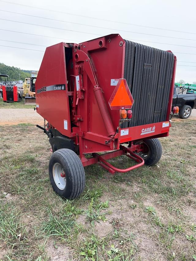 Image of Case IH RBX442 equipment image 4