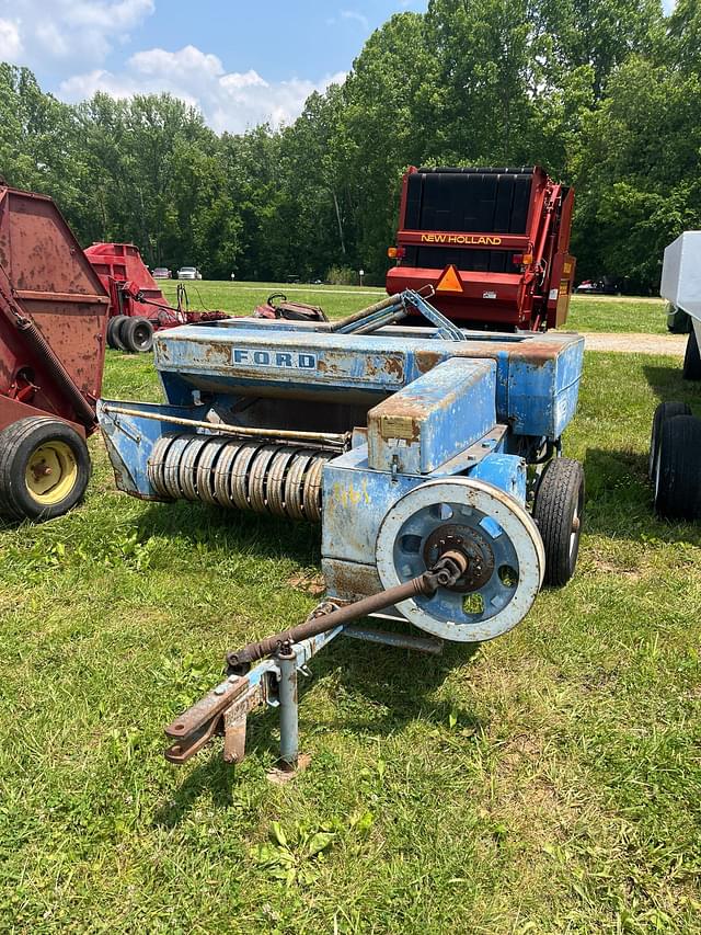 Image of Ford 532 equipment image 1