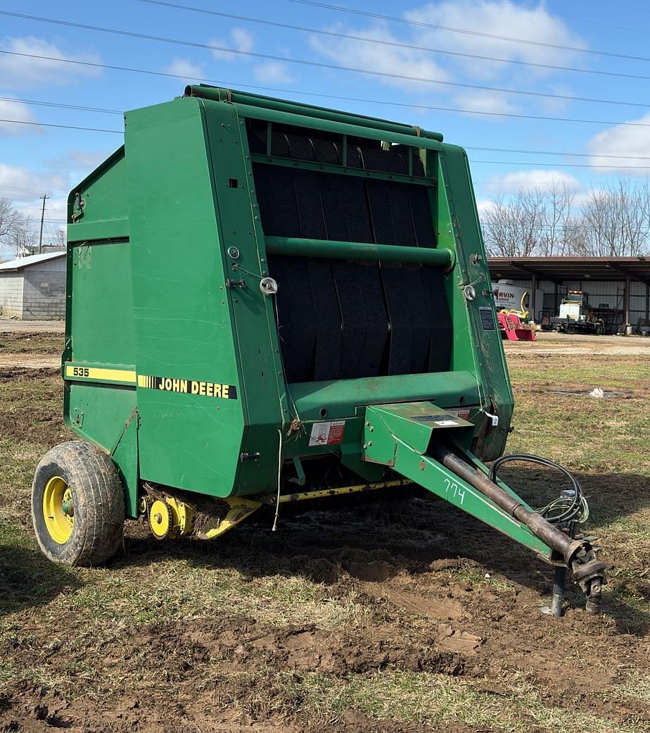 Image of John Deere 535 Primary image