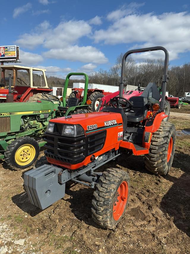 Image of Kubota B2910 equipment image 1