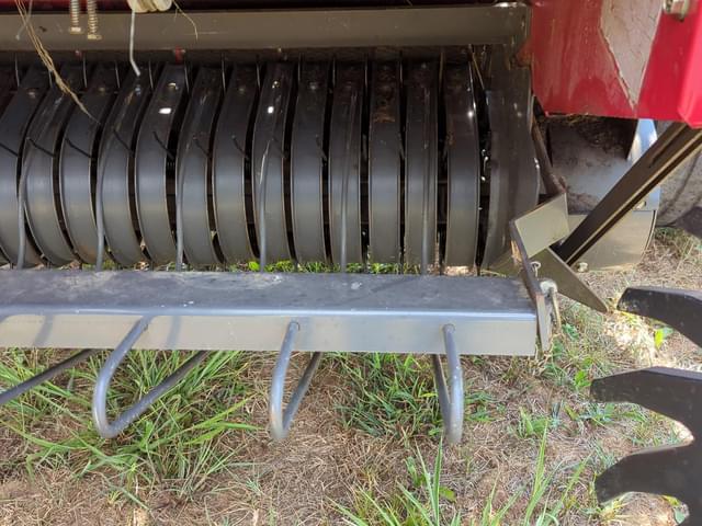 Image of Massey Ferguson 1745 equipment image 4