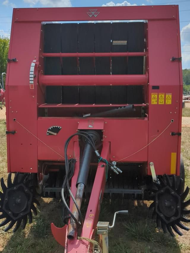Image of Massey Ferguson 1745 equipment image 2