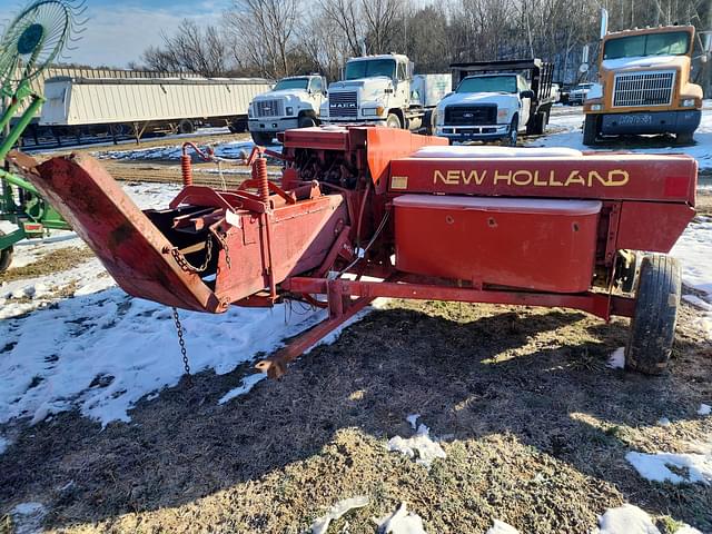 Image of New Holland 310 equipment image 2