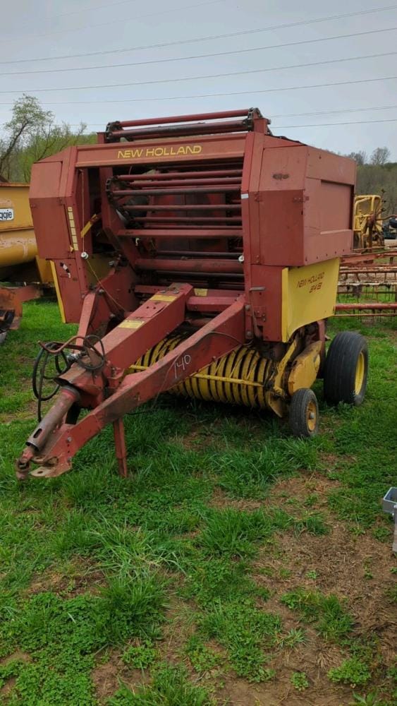 Main image New Holland 848