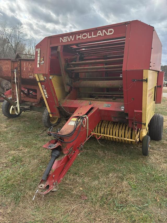 Image of New Holland 853 equipment image 1