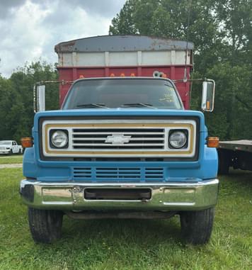 Main image Chevrolet C65