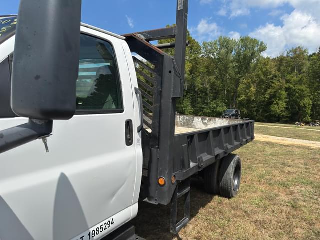 Image of Chevrolet C4500 equipment image 3
