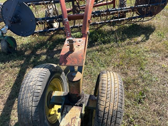 Image of Hesston 3820 equipment image 4