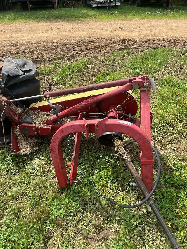 Image of New Holland HM235 equipment image 2
