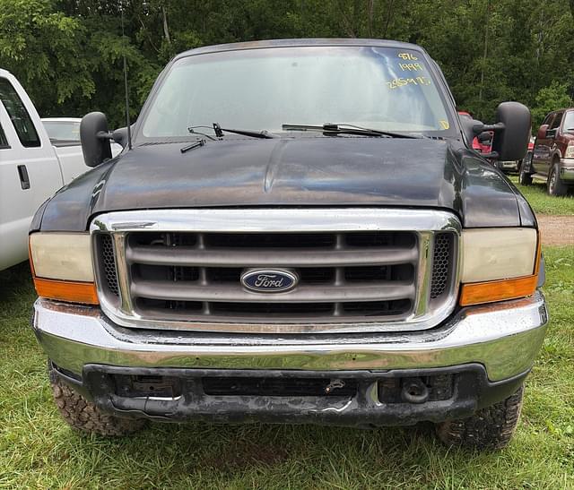 Image of Ford F-250 equipment image 1
