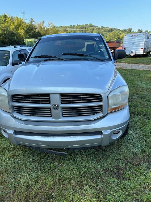 Image of Dodge Ram 1500 equipment image 1