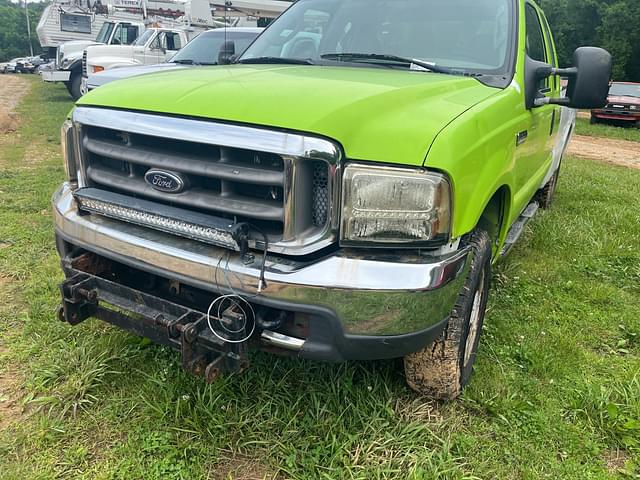 Image of Ford F-250 equipment image 2