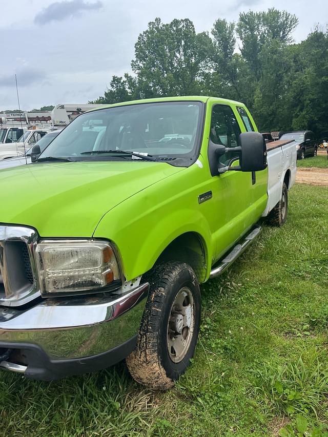 Image of Ford F-250 equipment image 4