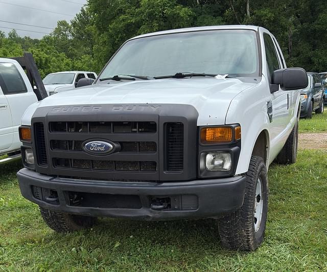 Image of Ford F-250 equipment image 1