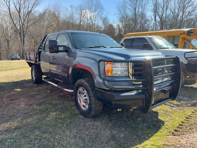 Image of GMC 2500 equipment image 3