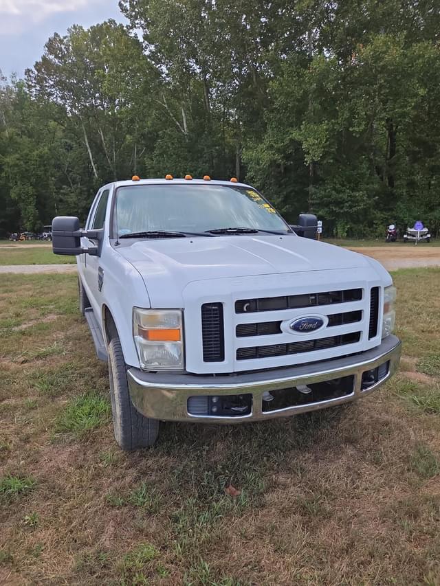 Image of Ford F-250 equipment image 1