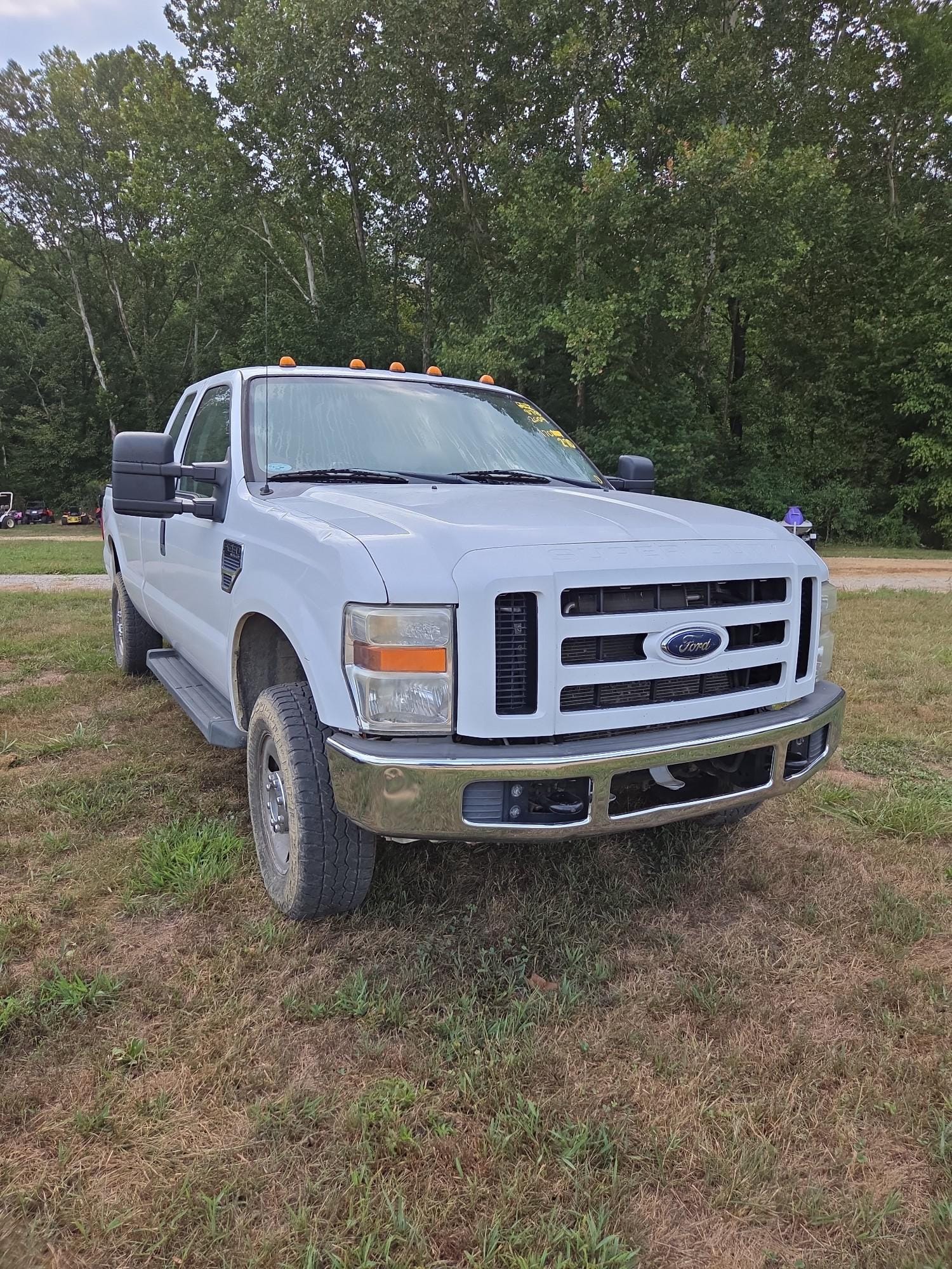 2009 Ford F-250 Equipment Image0
